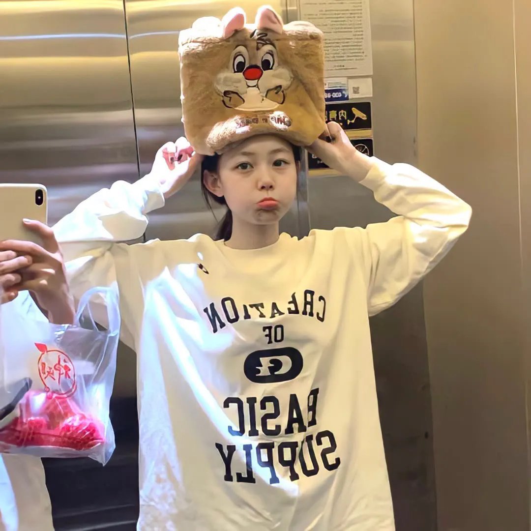 27套礼服封面